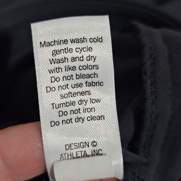 Athleta full length wide leggings with sinched bottoms size medium - Picture 11 of 16